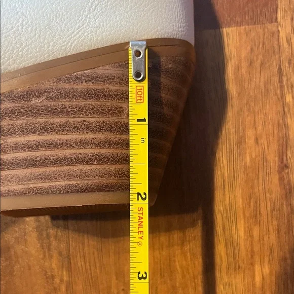 New White Western-Style Women's Boots - Picture 14 of 16